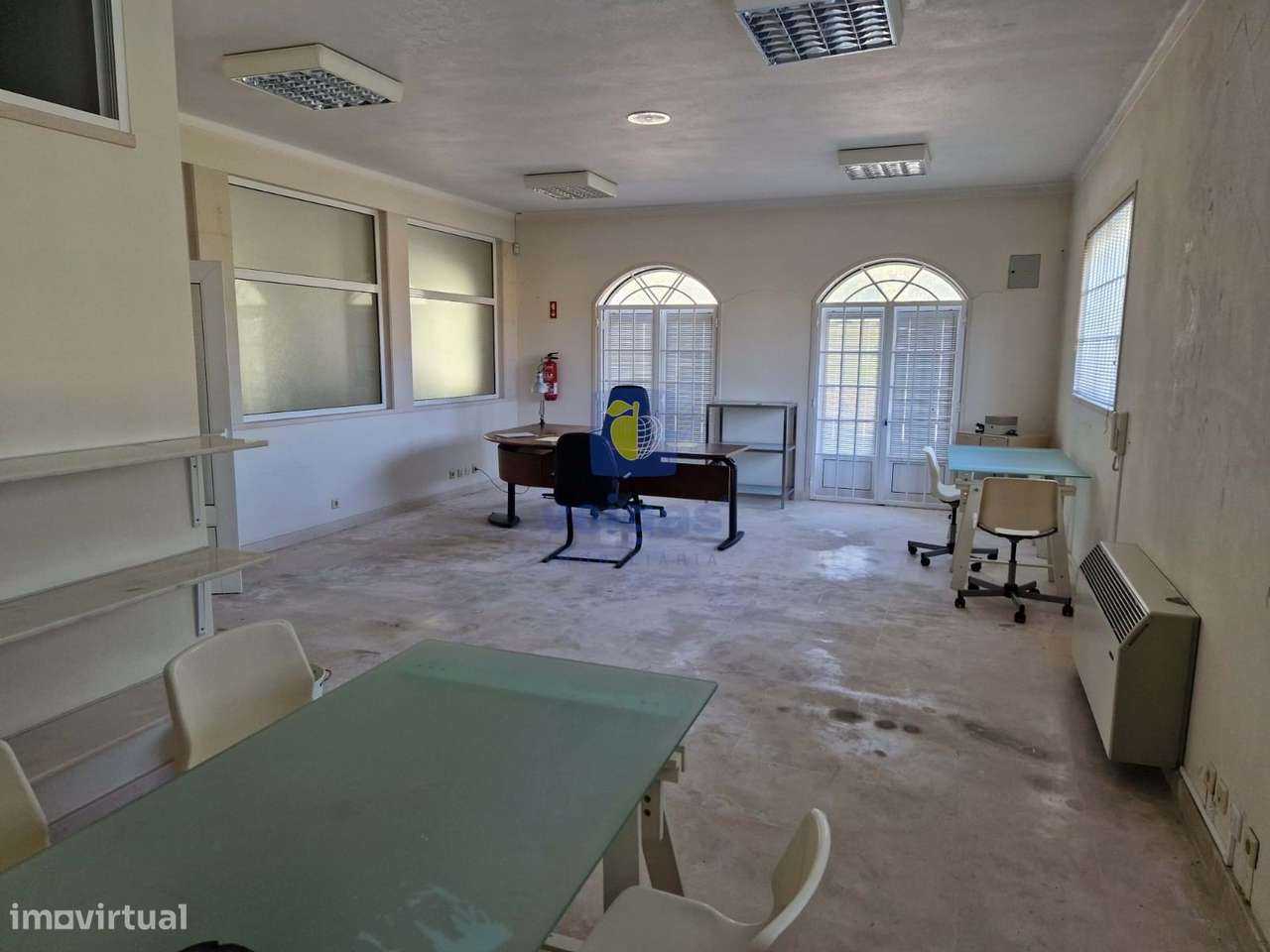 Edifício de 2 Pisos – +1400 m² – Espaços Amplos e Versáteis - Grande imagem: 5/21