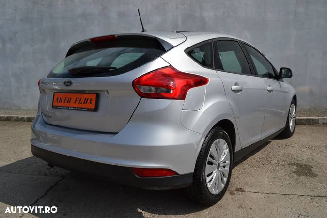 Ford Focus 1.5 TDCi Trend - 6