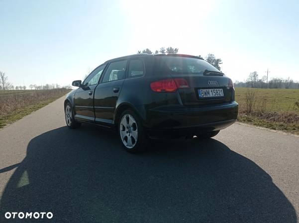 Audi A3 2.0 TDI DPF Ambiente S tronic - 6