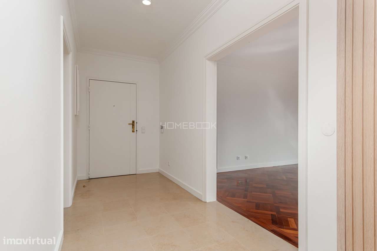 T4 Renovado com Vista Mar | Monte Estoril - Grande imagem: 4/44