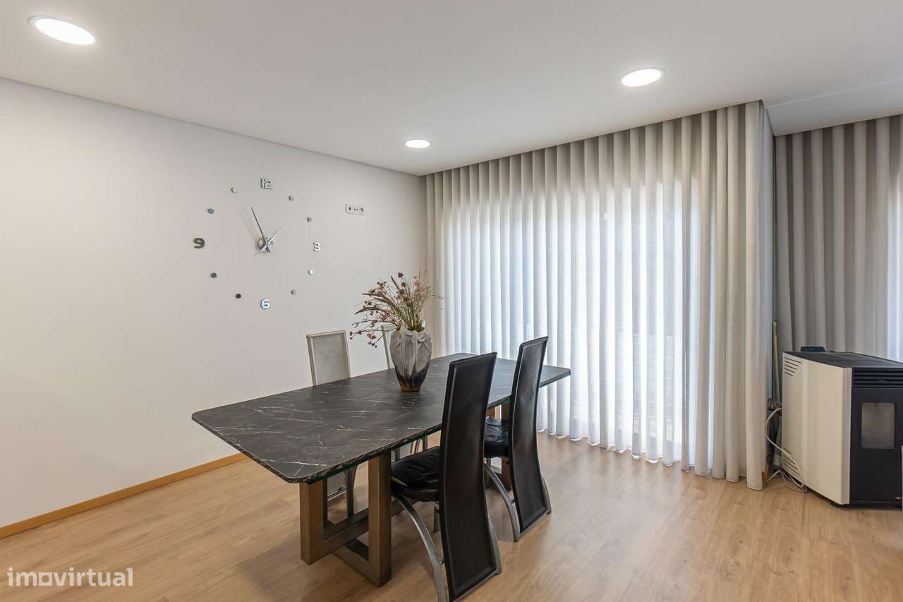 Moradia T3 em Lousada | Terraço e Garagem-31