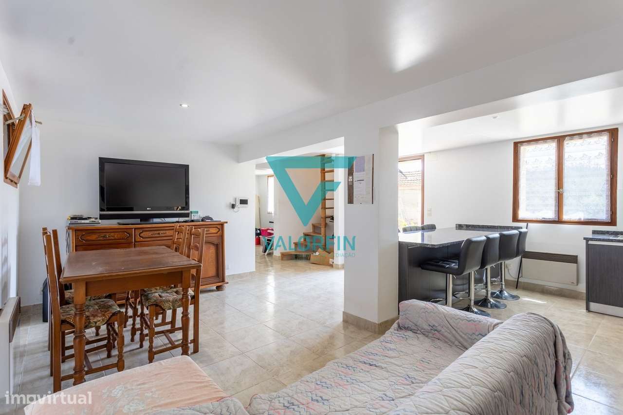 Moradia T5 c/ 1818 m² de Terreno - CAXARIAS / OURÉM-19