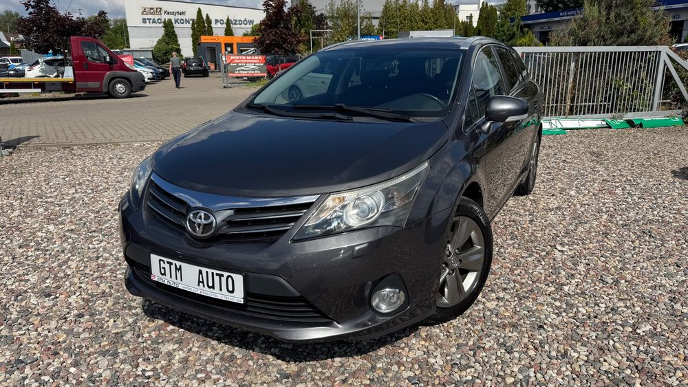 Toyota Avensis III (2009-) 1.8 Premium EU5 2015
