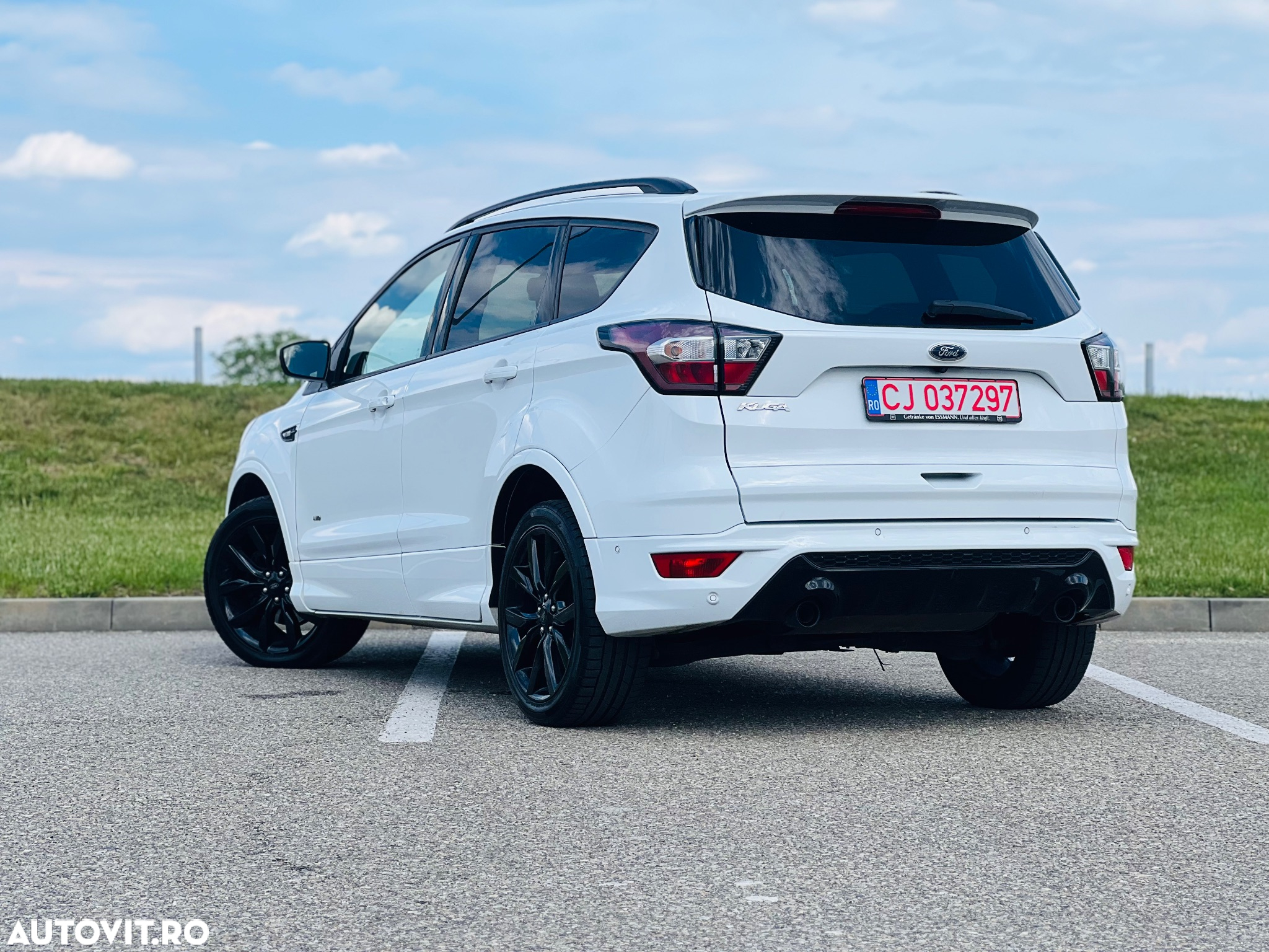 Ford Kuga 2.0 TDCi 4WD Powershift ST-Line - 6