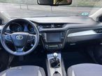 Toyota Avensis SD 2.0 D-4D Luxury - 8