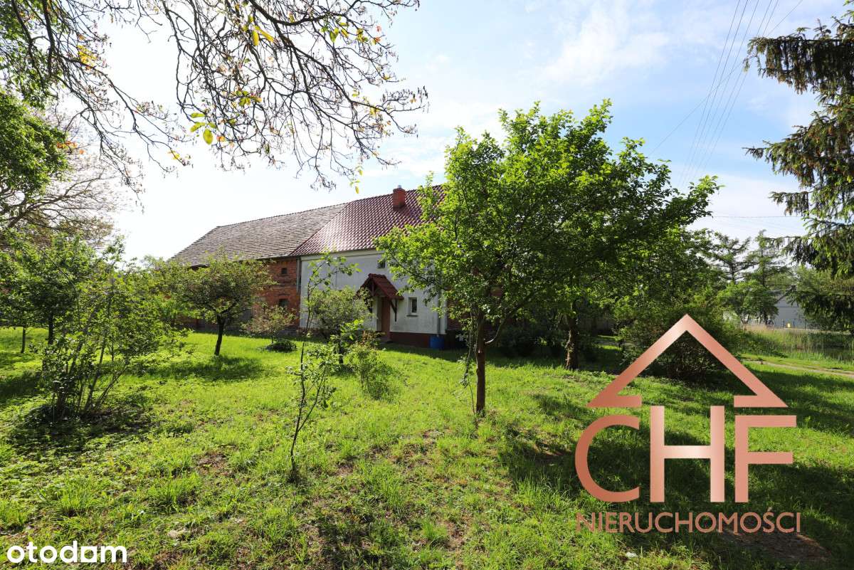 Dom parterowy z pomieszczeniami gospodarczymi-4