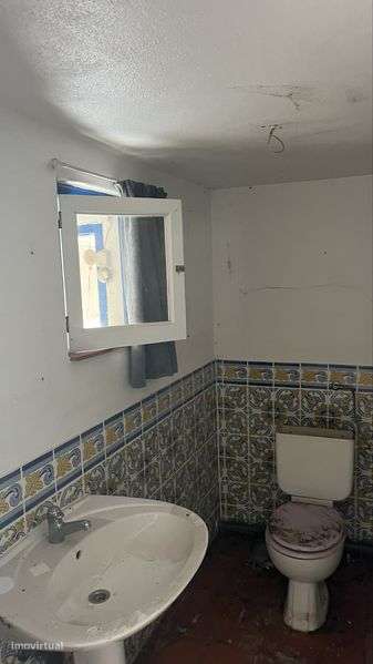 Moradia T2 para restauro - Grande imagem: 4/12