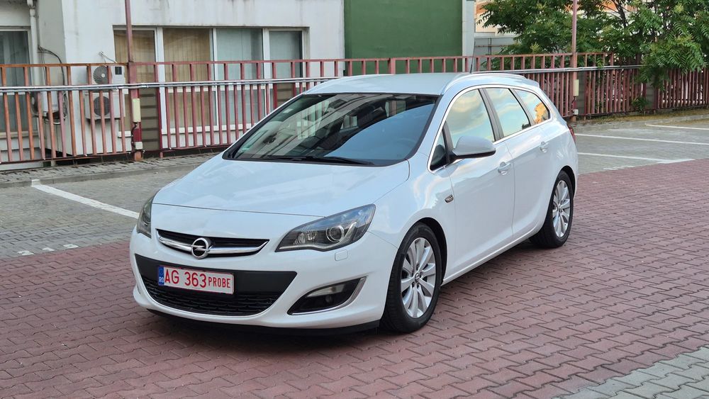 Opel Astra J [2009 - 2018] 1.7 CDTI DPF Cosmo 2014