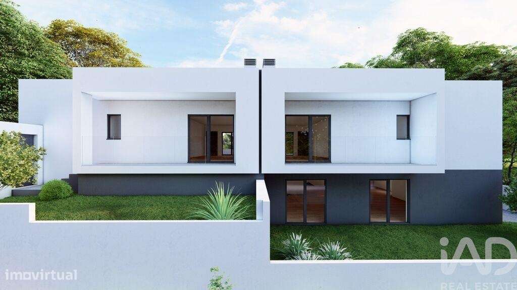 Casa / Villa T3 em Charneca De Caparica E Sobreda de 192,00 m2 - Grande imagem: 4/6