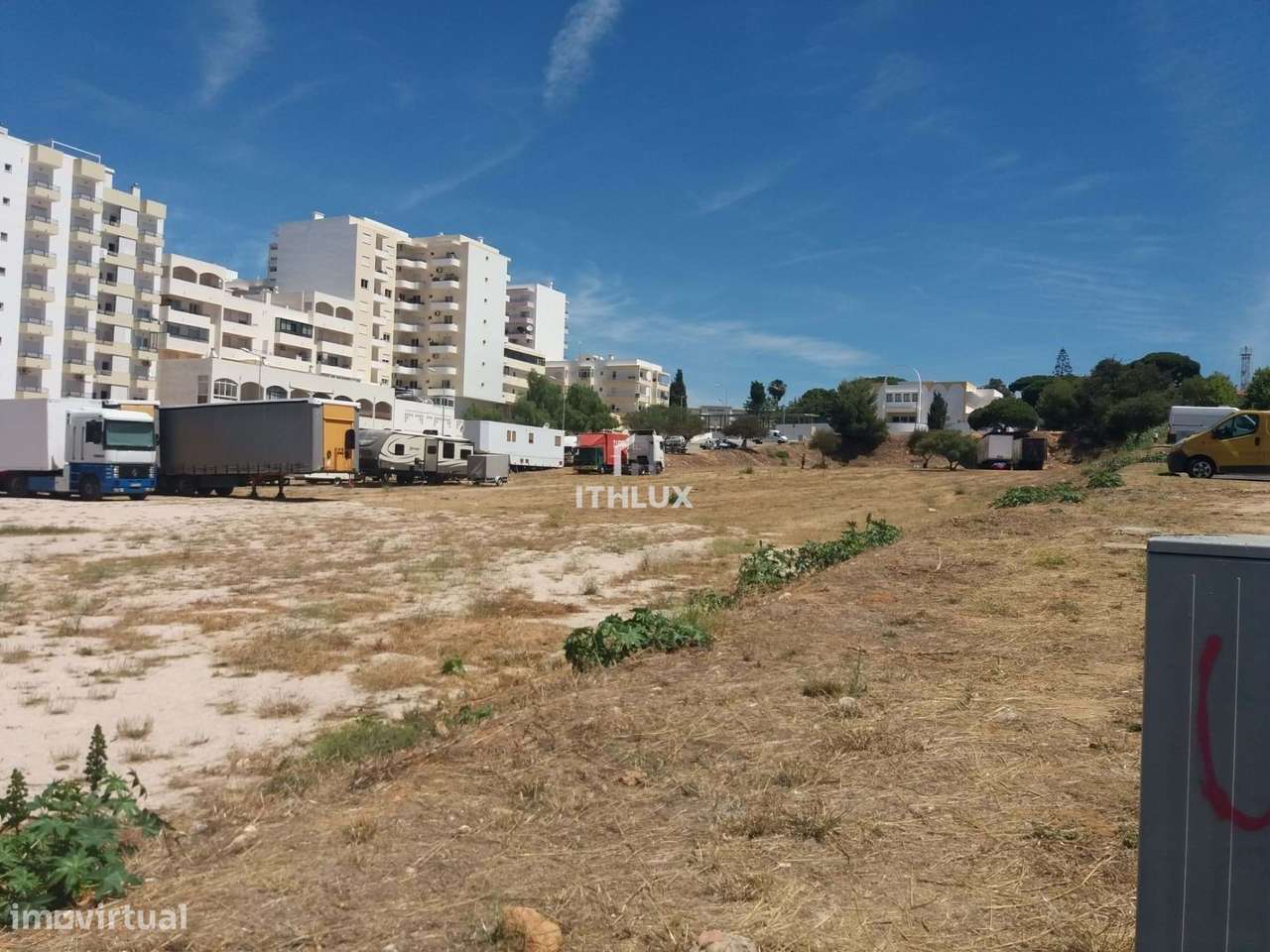 Terreno urbano para construção - Grande imagem: 3/8