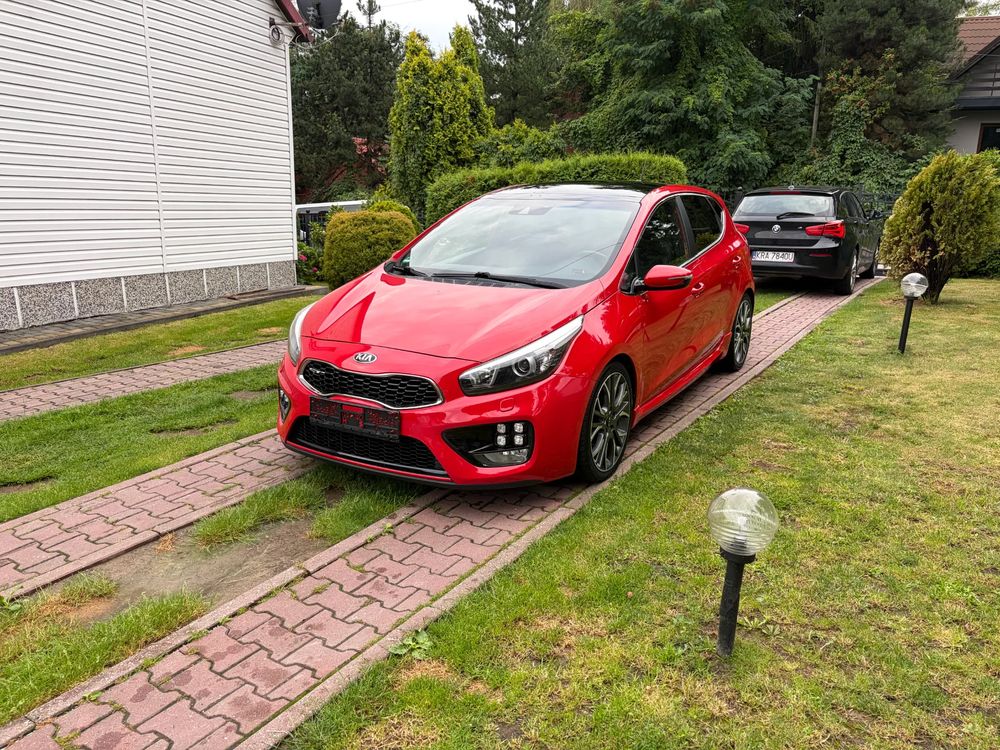 Kia Ceed II (2012-) 1.6 T-GDI GT-Challenge 2015