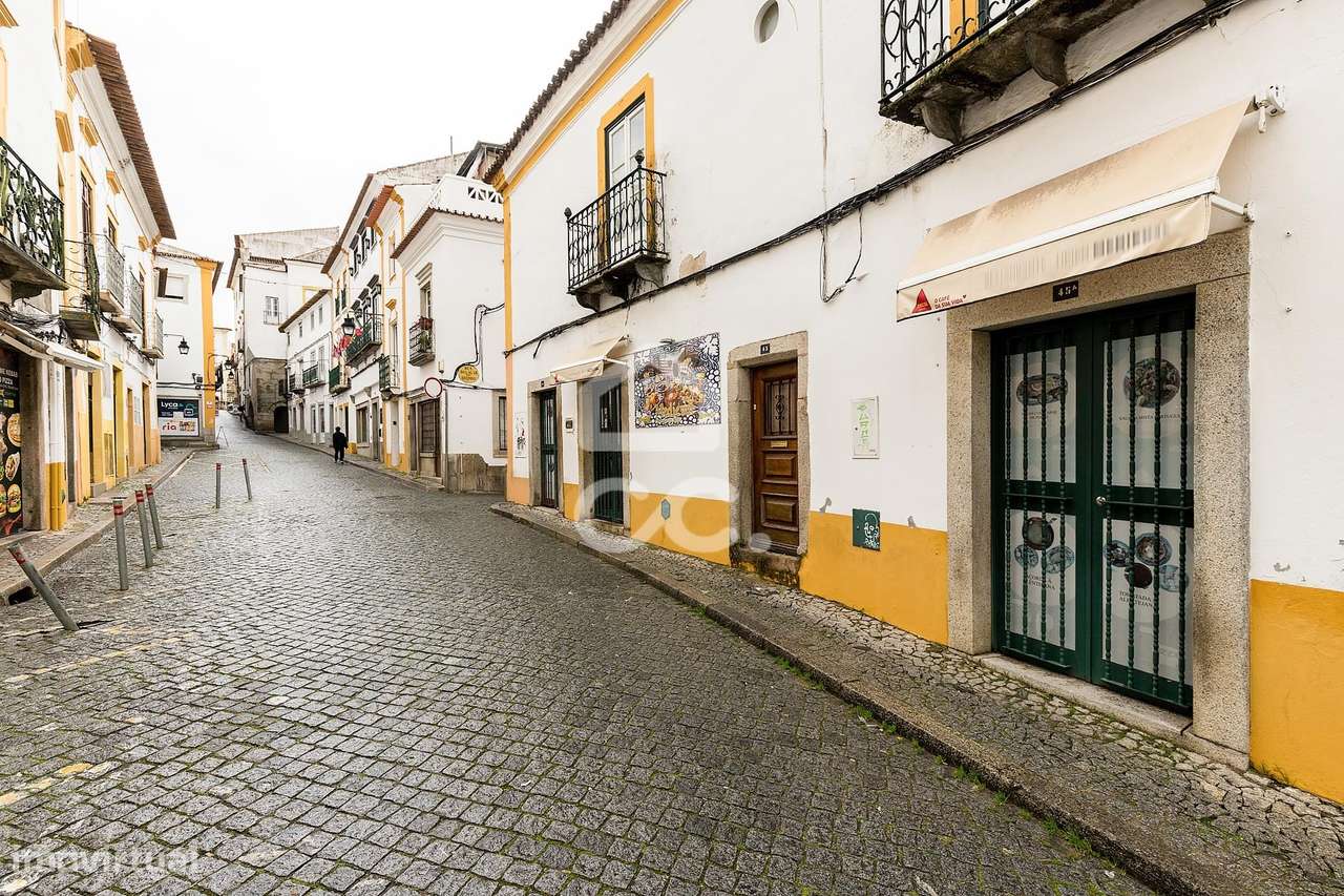 Trespasse de Negócio de Restauração c/ Moradia T3, no Centro Histórico-25