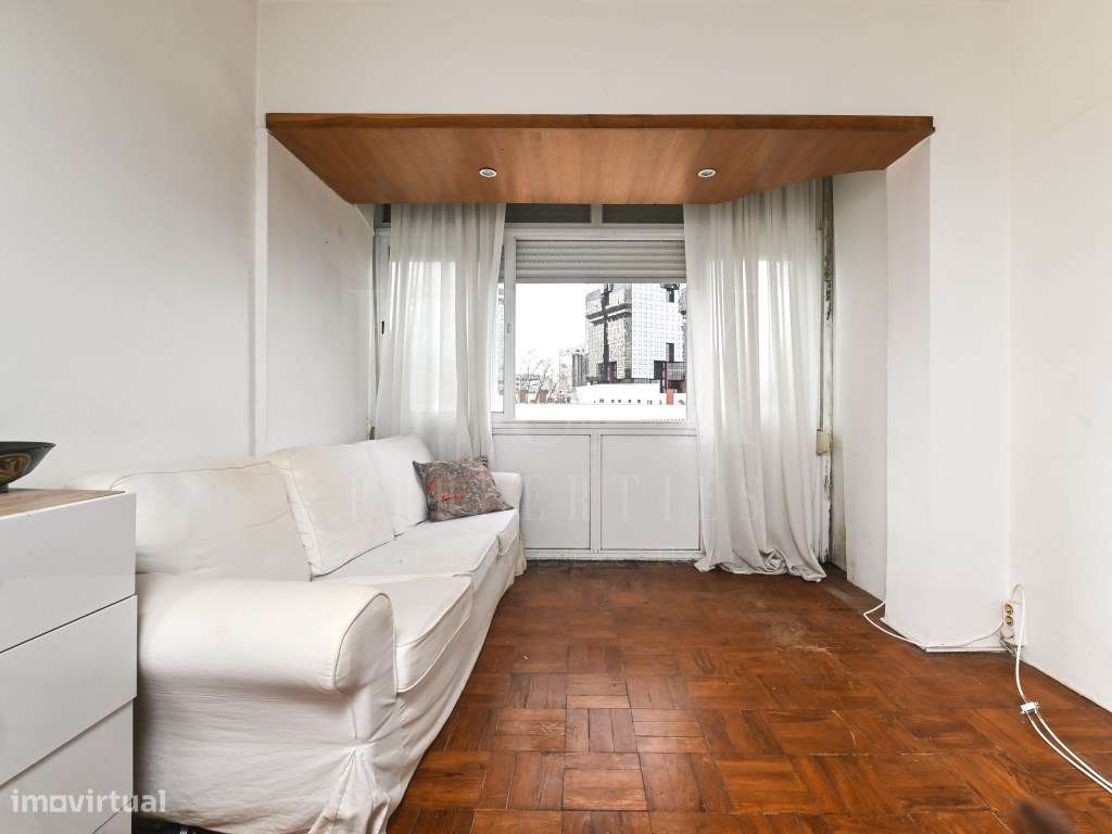 T1 EM CAMPOLIDE | VISTA AMOREIRAS ! EXCELENTE OPORTUNIDADE DE INVES...-1