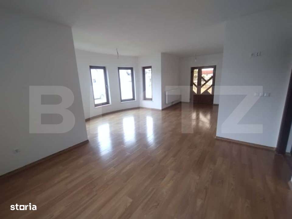 Casa de 140 mp, pe 2 nivele, 4 camere, oras Beclean - Imagine principală: 3/12