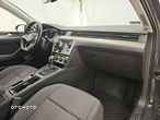 Volkswagen Passat 2.0 TDI EVO Essence DSG - 25