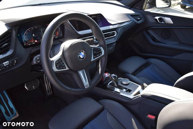 BMW Seria 2 216d M Sport - 11