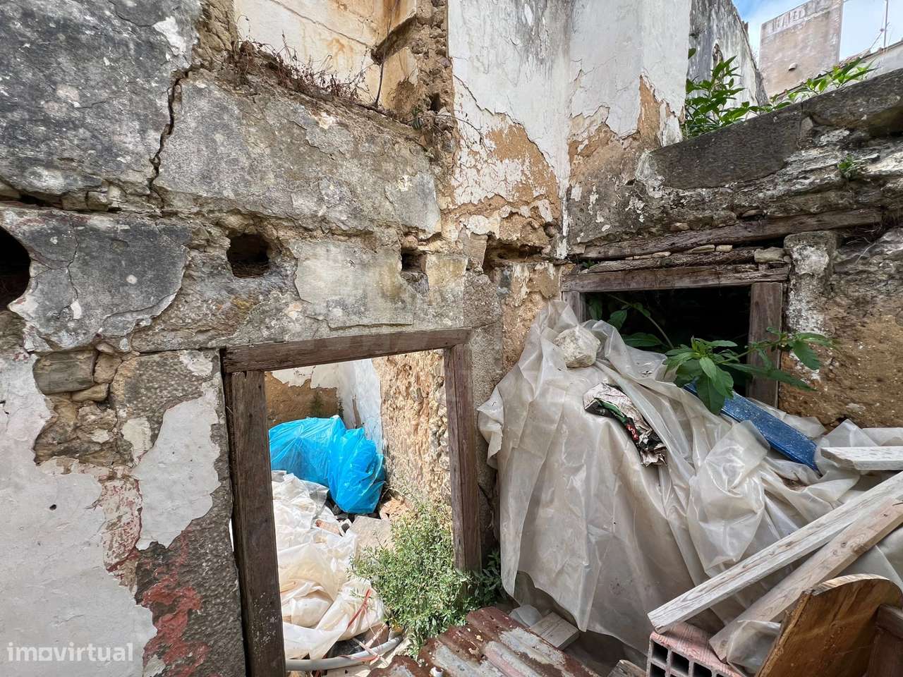 Ruína em Olho Marinho - Grande imagem: 4/6