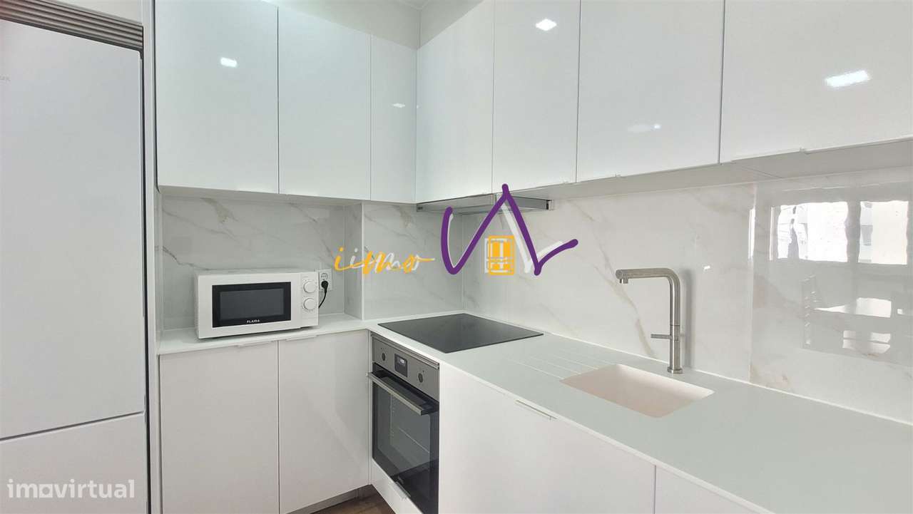 Apartamento T1, primeira linha, vistas de mar-5