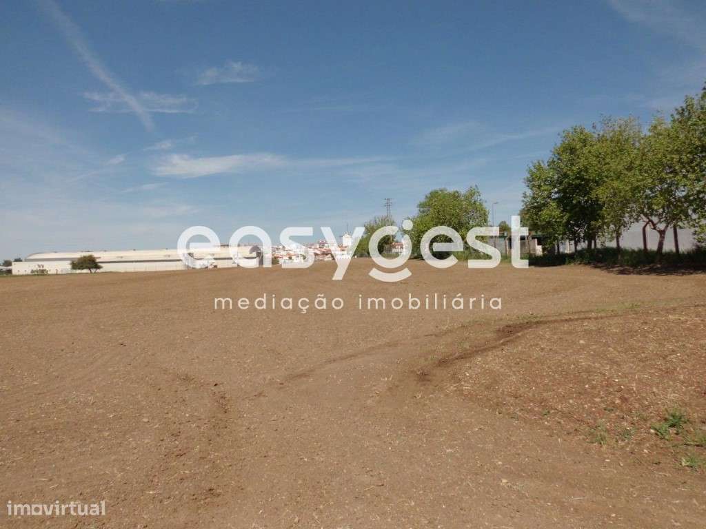 Terreno Urbano - Grande imagem: 3/34