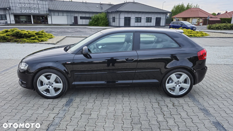 Audi A3 2.0 TDI DPF Ambition S tronic - 22