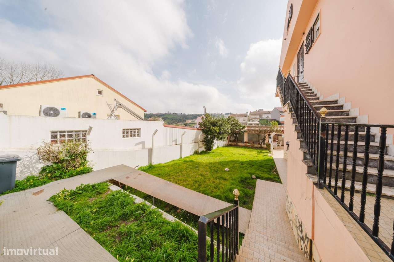 Moradia Independente em Caneças, Odivelas - T3+5-27