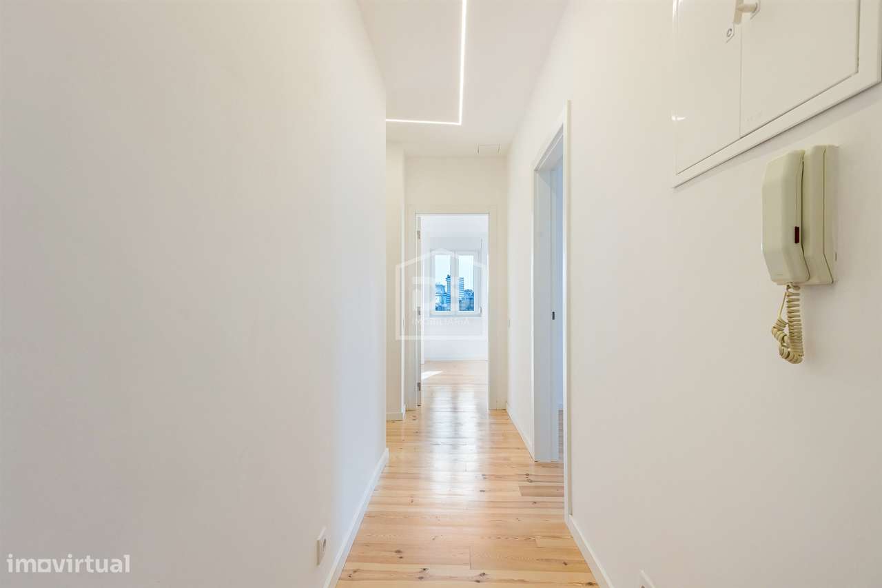 Apartamento T4 Venda em Avenidas Novas,Lisboa-4
