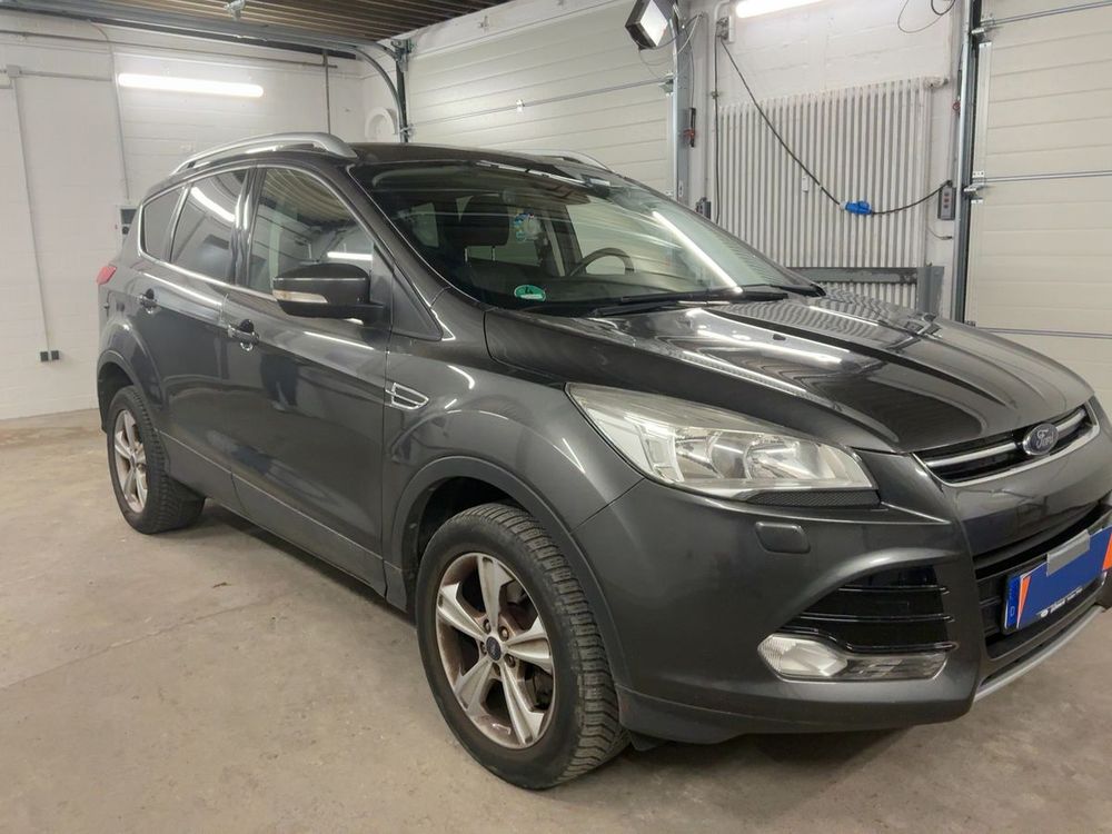 Ford Kuga II (2012-) 2.0 TDCi 2x4 Titanium 2015