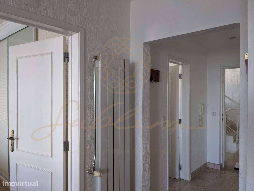 Exclusivo! Apartamento com 2 assoalhadas , Terraço e Vista Frontal ...-6