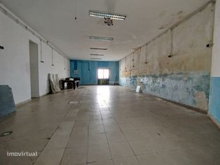Espaço comercial com 225 m2 - Oportunidade- Centro de Santarém - Grande imagem: 3/8
