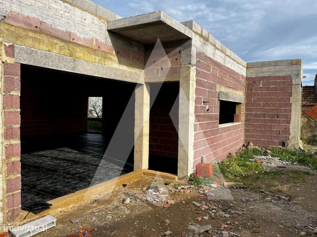 Moradia térrea de tipologia T3 em construção, a poucos minutos do c...-23