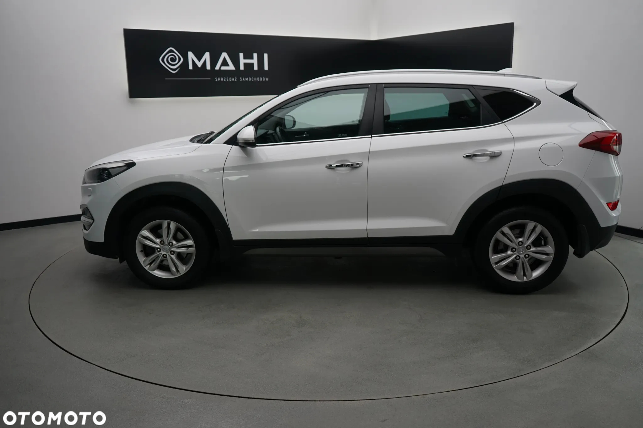 Hyundai Tucson 1.6 GDi 4WD DCT Trend - 6