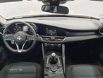 Alfa Romeo Giulia 2.2 D - 10