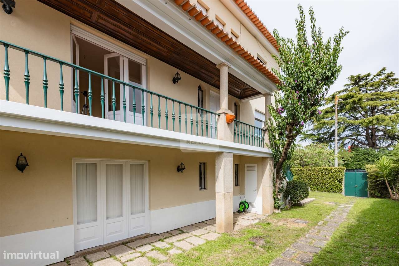 Moradia T5 com Jardim de 205 m2 no Bairro de Hollywood - Grande imagem: 4/34