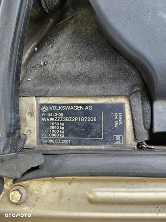 Volkswagen Passat 1.9 TDI Comfortline - 10