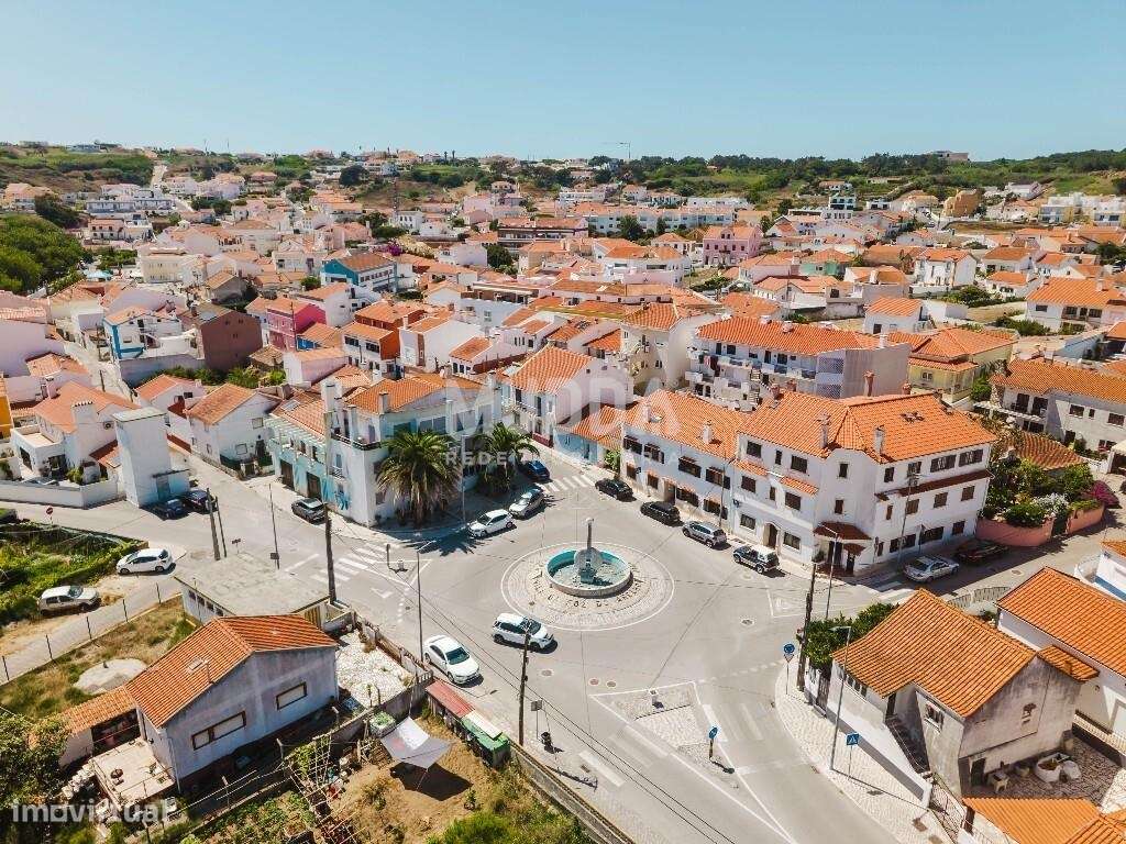 Moradia térrea T1+1 renovada com charme na Rua Direita, 35 mesmo no co-25