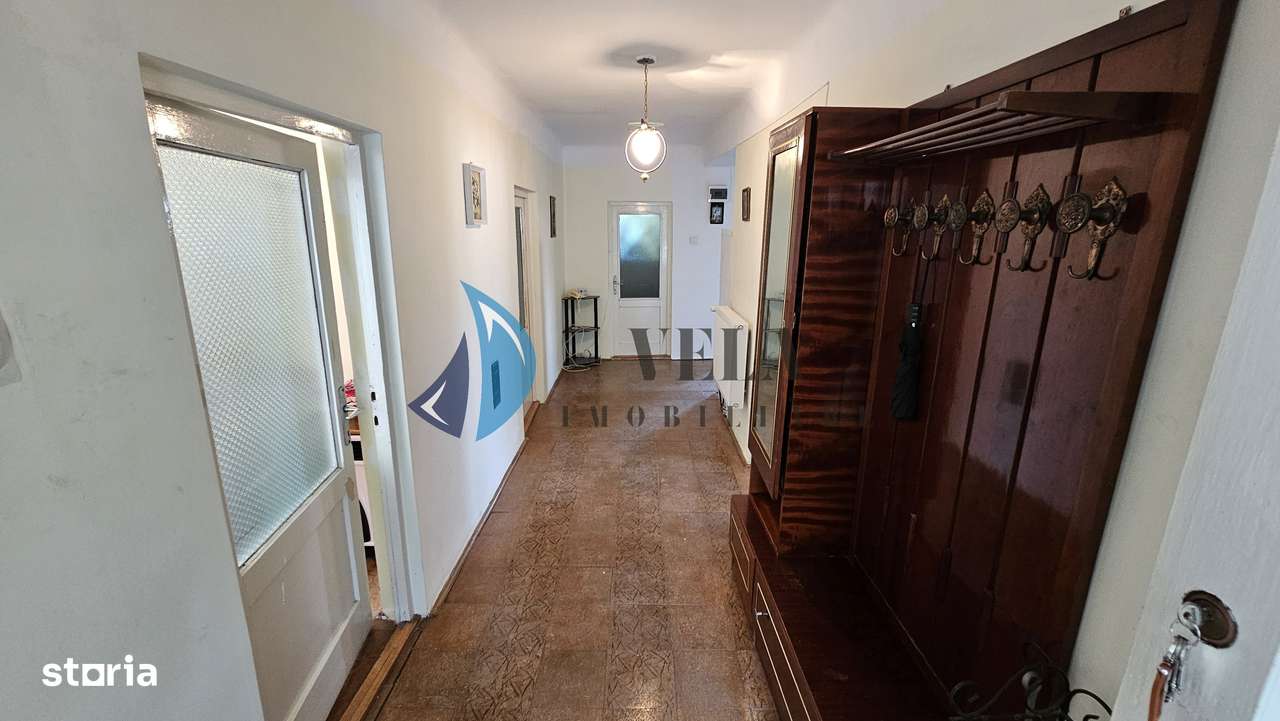 Casa 4 camere, garaj, str. Cerbului - Imagine principală: 5/17