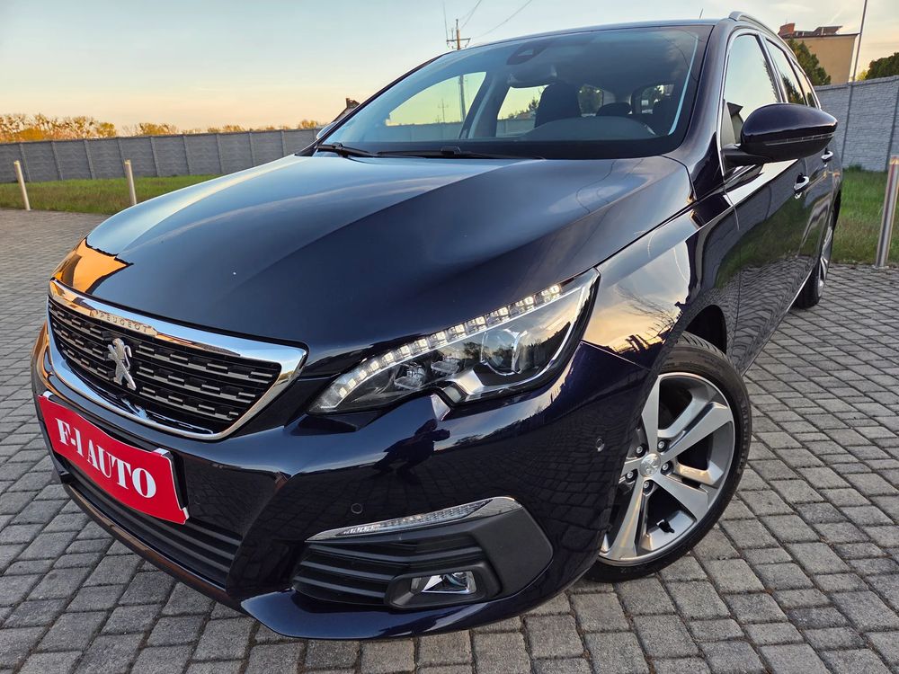 Peugeot 308 T9 PureTech 130 GPF Stop & Start Allure Business-Paket 2019