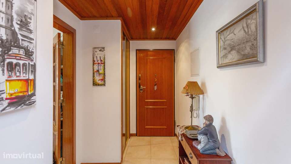 Apartamento T1 com garagem  Madorna - São Domingos de Rana - Grande imagem: 3/27