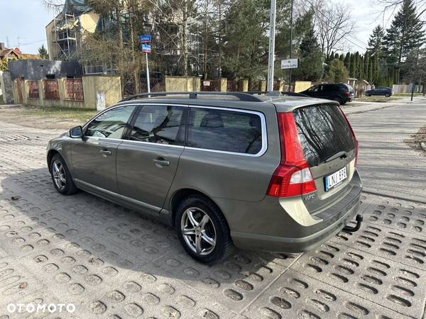 Volvo V70 D3 Momentum - 3