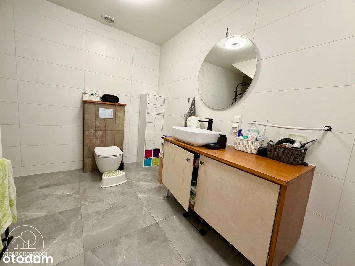 Dwupoziomowe M3 z tarasem i miejscami parkingowymi-10