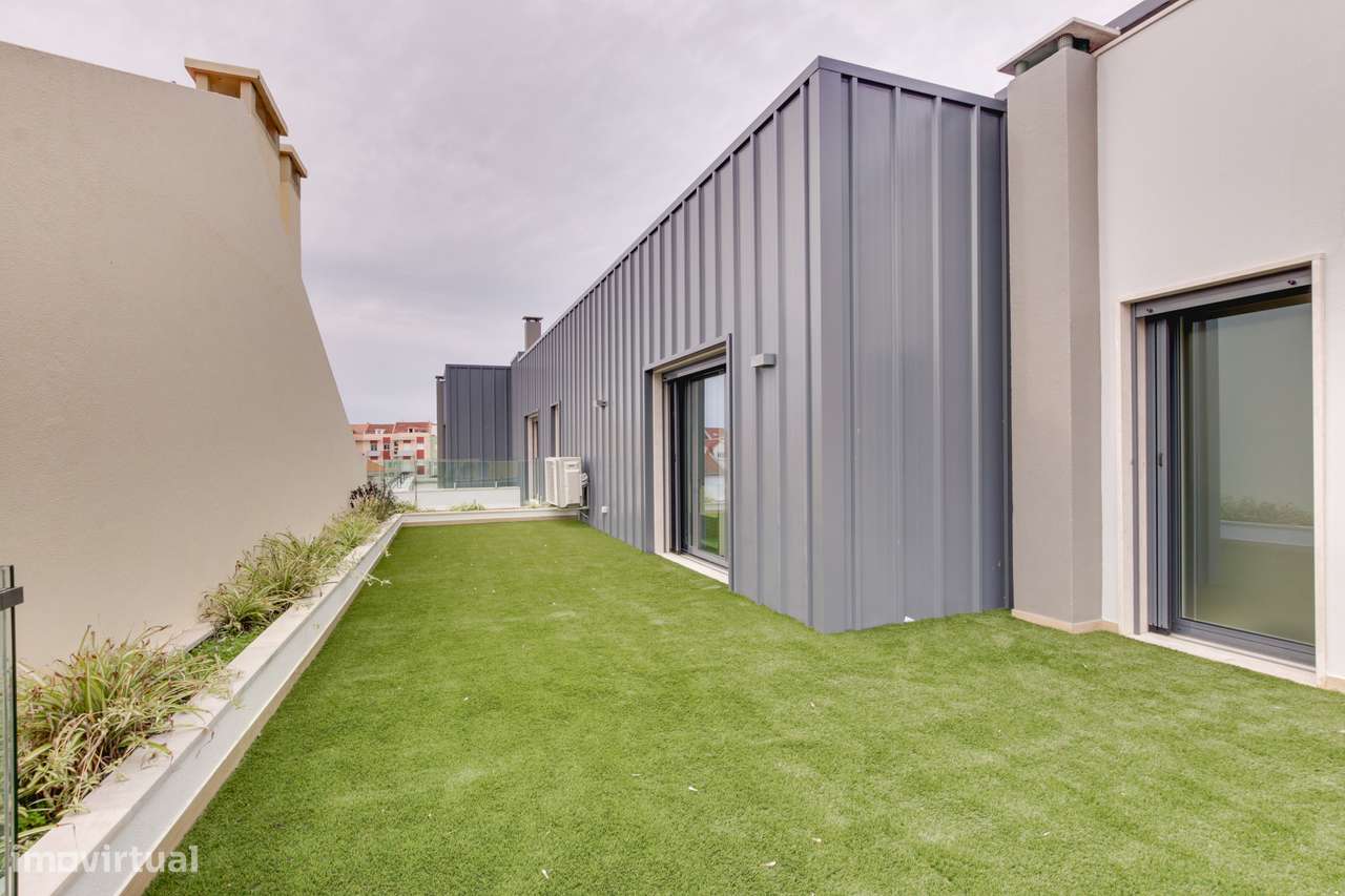 APARTAMENTO T4 DUPLEX | CONDOMÍNIO PRIVADO COM PISCINA | ALCOCHETE - Grande imagem: 2/52