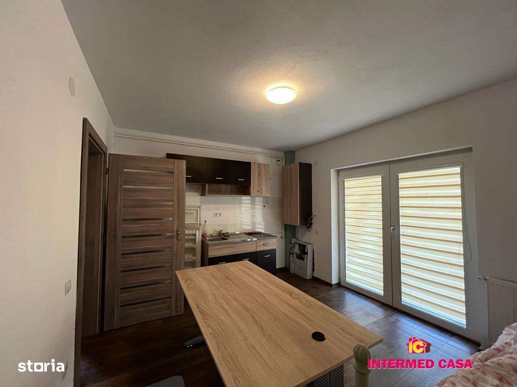 Apartament 3 camere zona Calea Cisnadiei-7