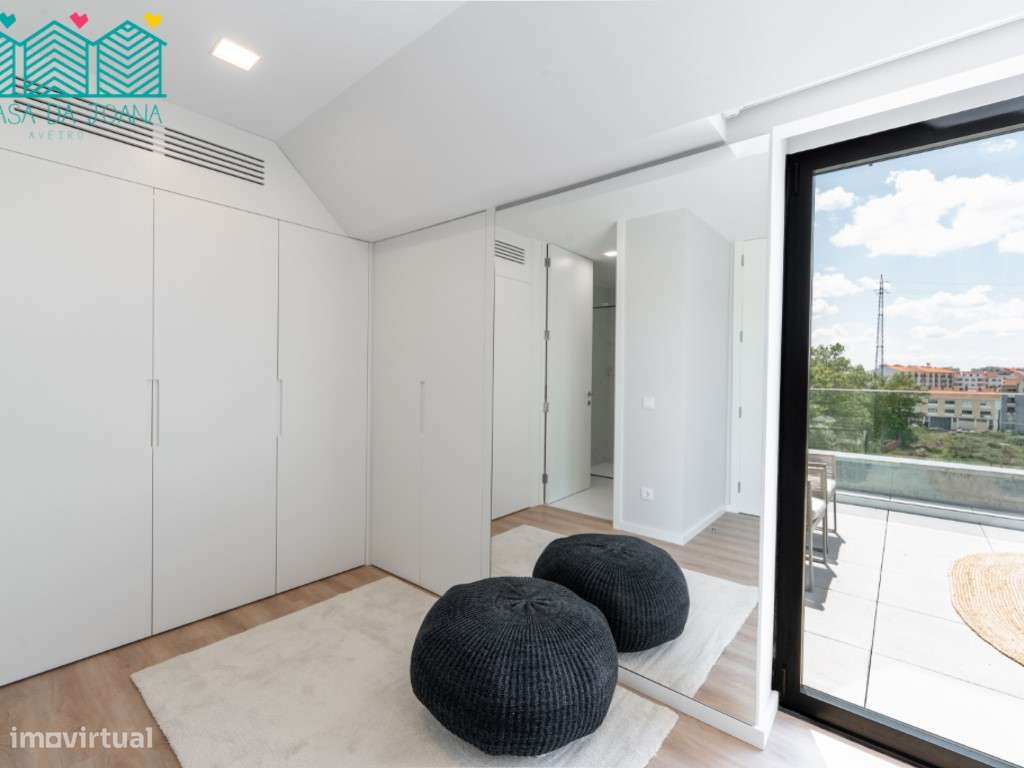 Apartamento T3 Duplex com Lugares de Garagem em Aveiro-14