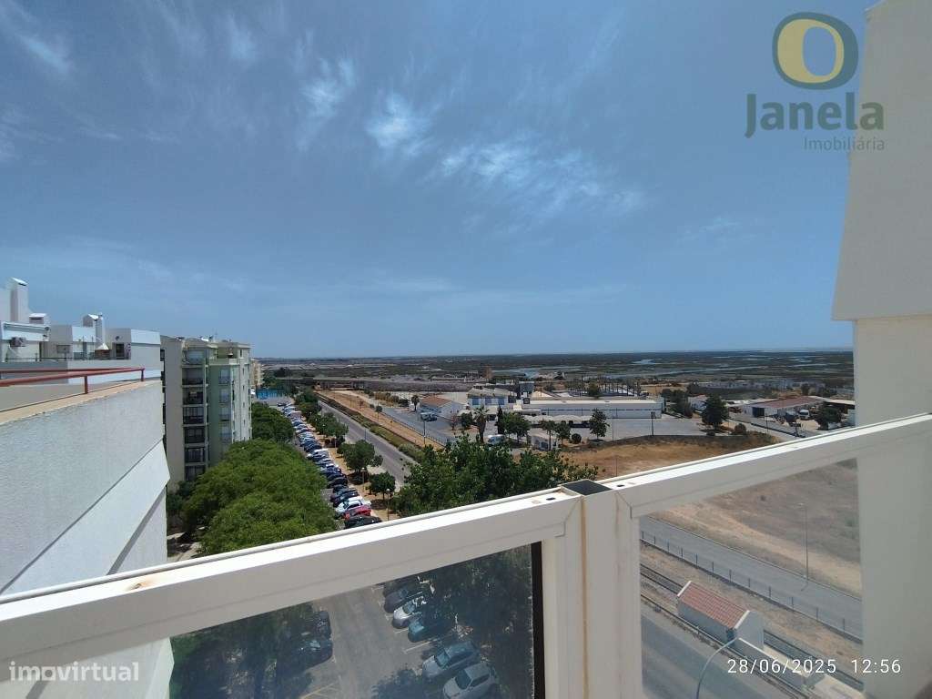 Excelente T2 com vista mar, em último piso - Grande imagem: 2/41