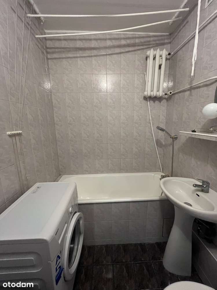 2 pokojowe, blisko centrum duża  kuchnia , balkon-4