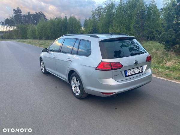 Volkswagen Golf 1.6 TDI DPF Comfortline - 6