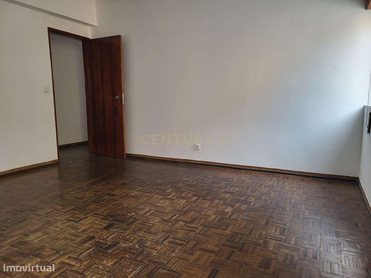 Apartamento T3 - Carregado - Grande imagem: 3/13