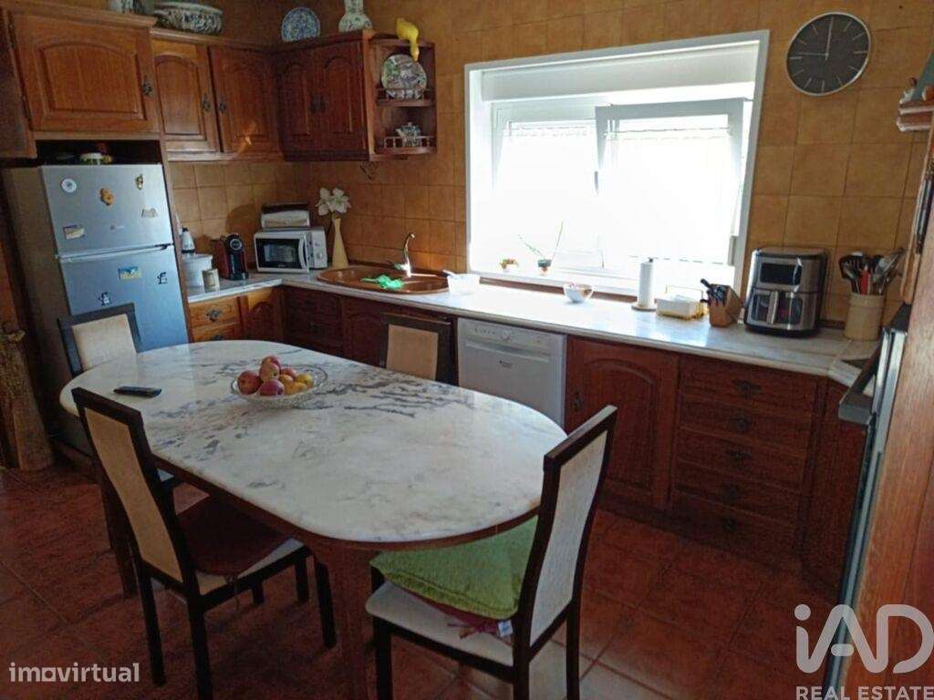 Casa tradicional T3 em Aldreu de 383,00 m2 - Grande imagem: 2/25