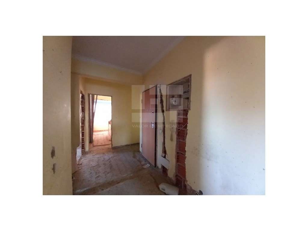 Apartamento T4 - Laranjeiro - Grande imagem: 2/12