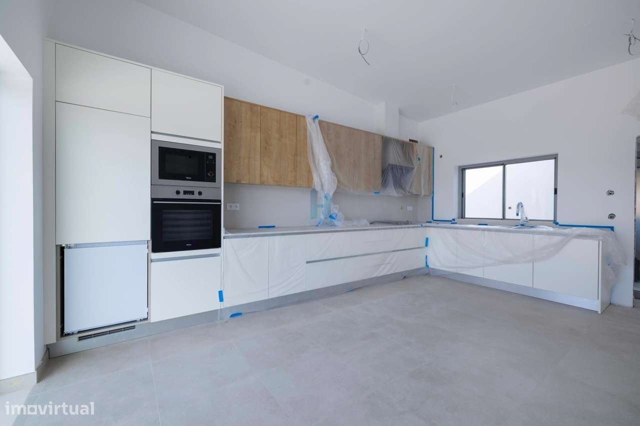 Moradia V4 - Montes da Vala - Grande imagem: 5/27